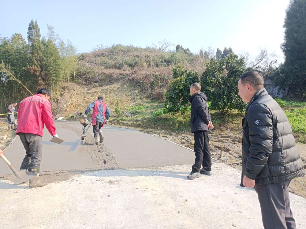 东城街道启动黄淦村通村公路硬化工程