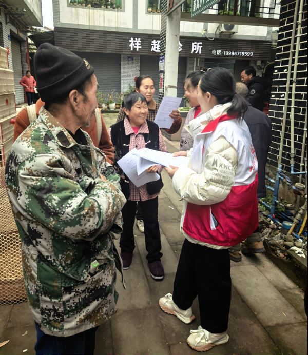 民主镇开展文明办宴宣传倡树节俭文明新风