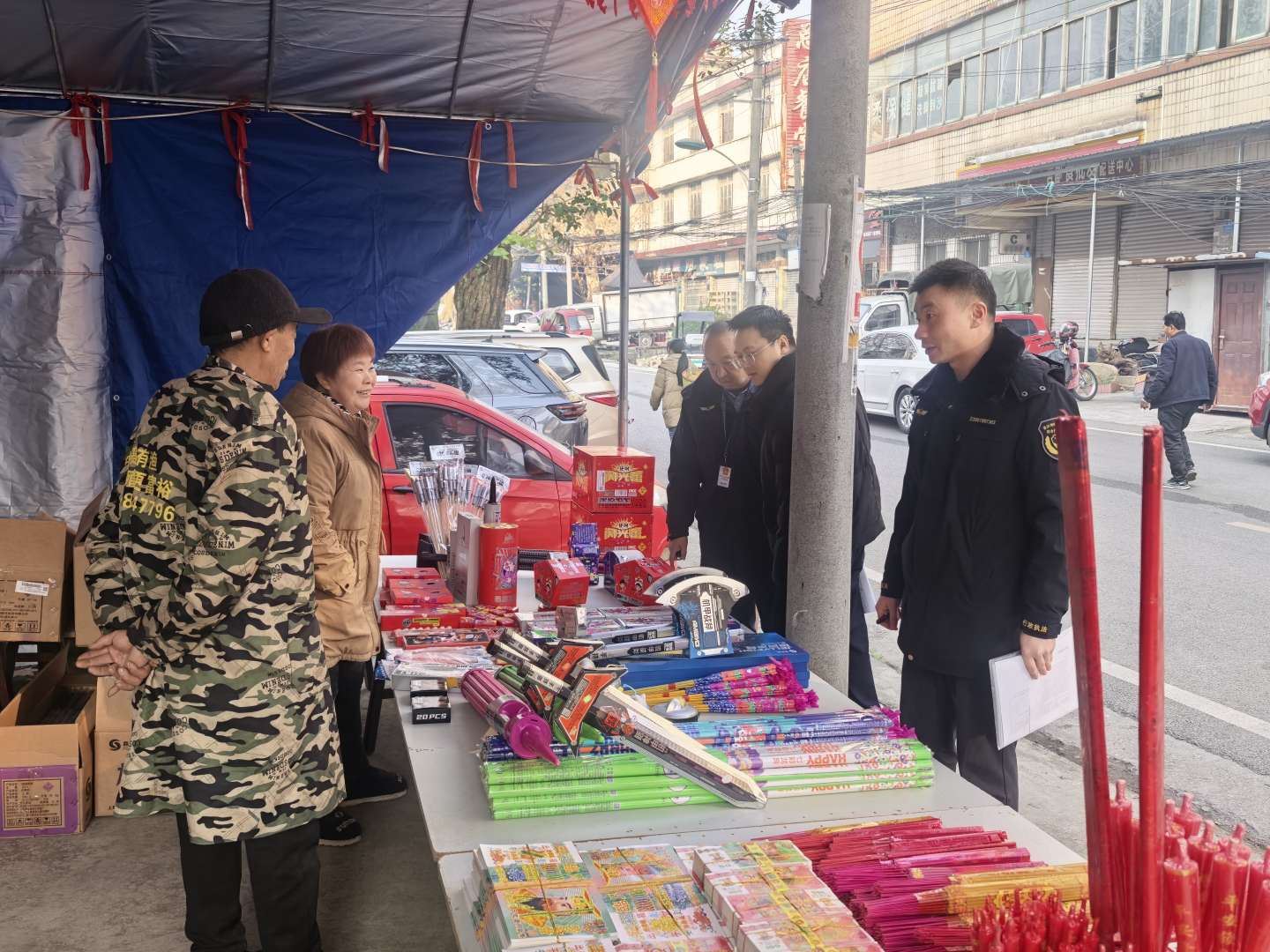 水江镇开展节前烟花爆竹安全检查