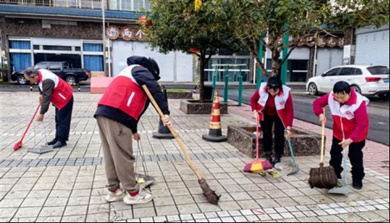石溪镇开展“洁净家园文明同行”志愿服务活动