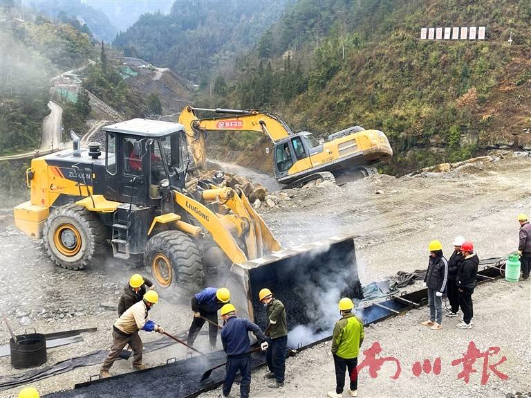 洪塘水库大坝已填筑至743.8米高程
